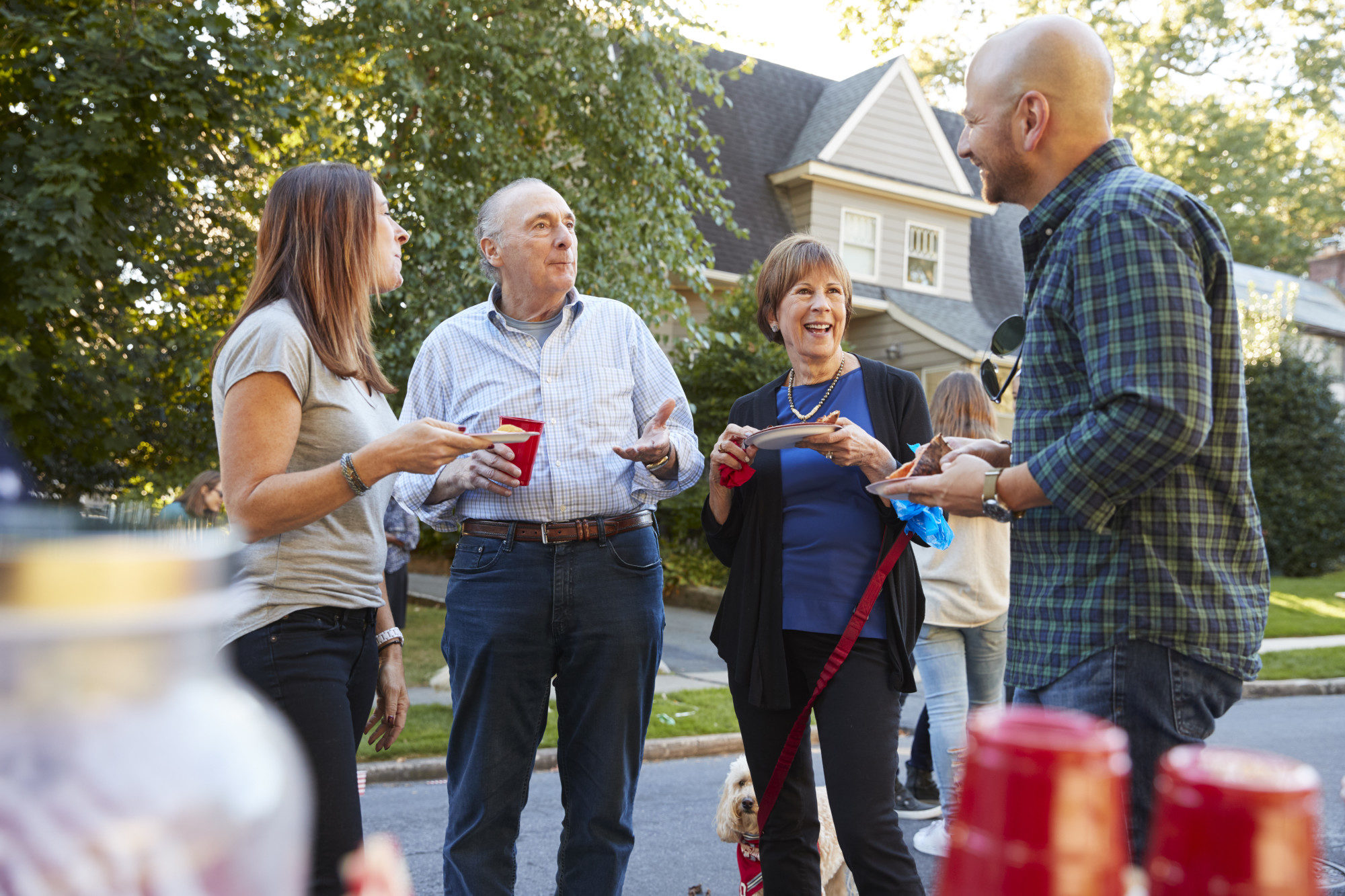New Neighbors: How to Introduce Yourself to the Community